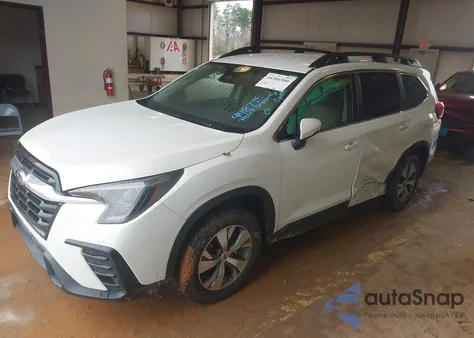 2023 Subaru Ascent Premium 8-Passenger z USA, uszkodzony, nr VIN 4S4WMACD7P3448775